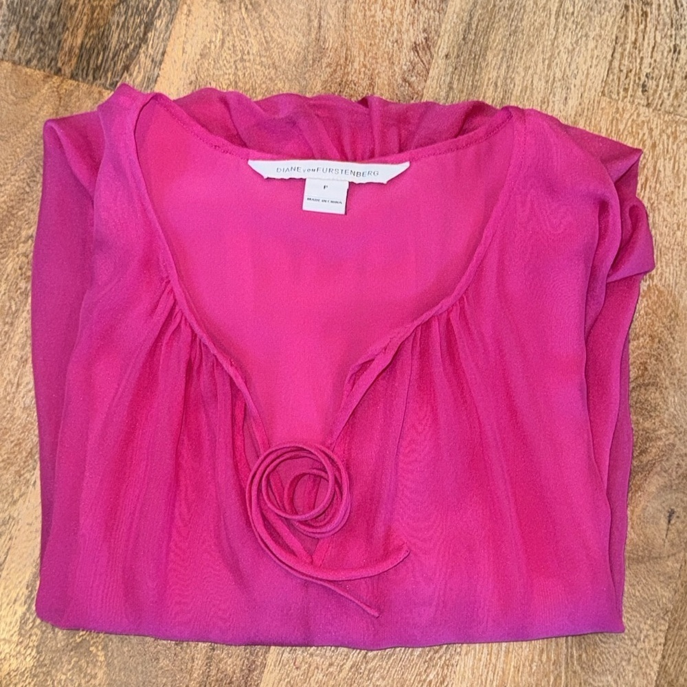 Diane von Furstenberg Emelia Pink Flowy Batwing Silk Sheer Blouse • XS/S 0-2 - Picture 15 of 16